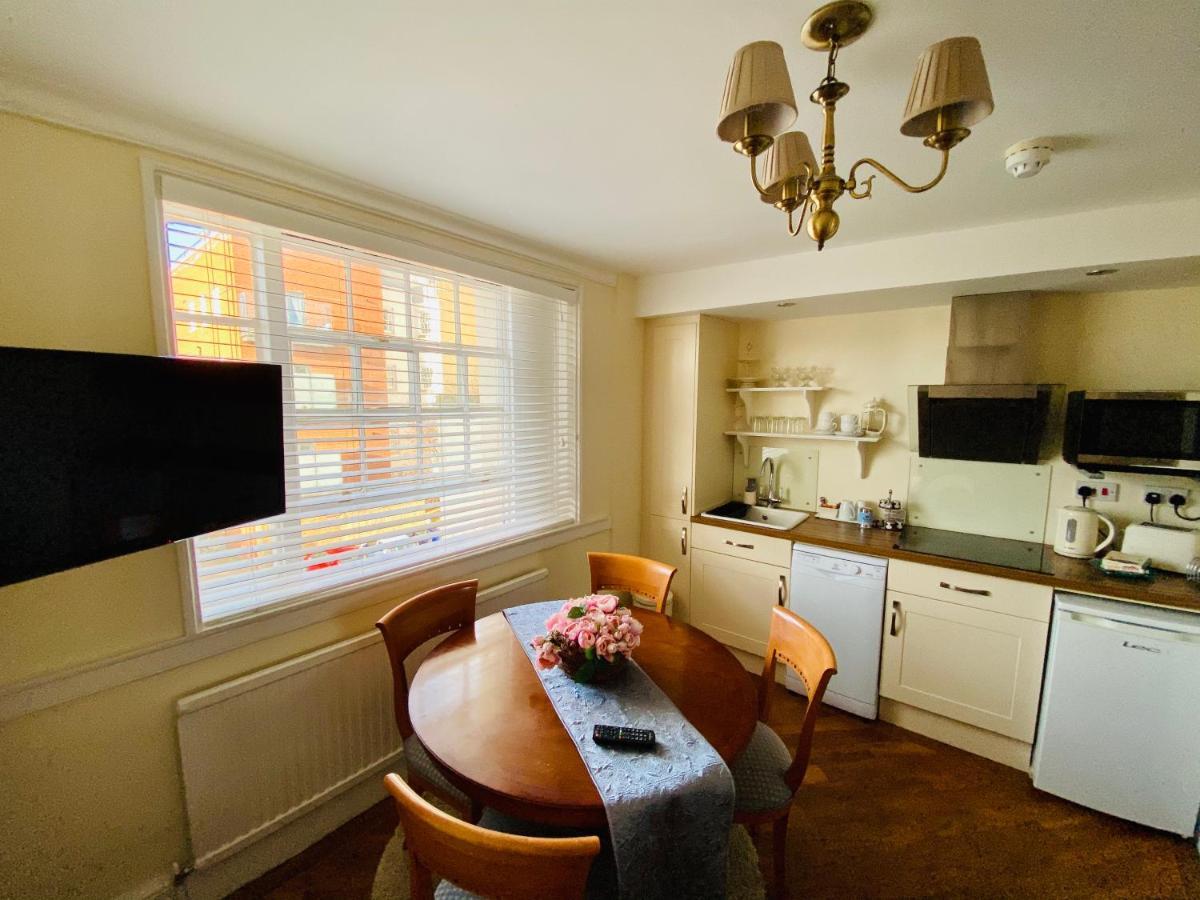 Pier View Self Catering Luxury Apartments Southend-on-Sea Buitenkant foto
