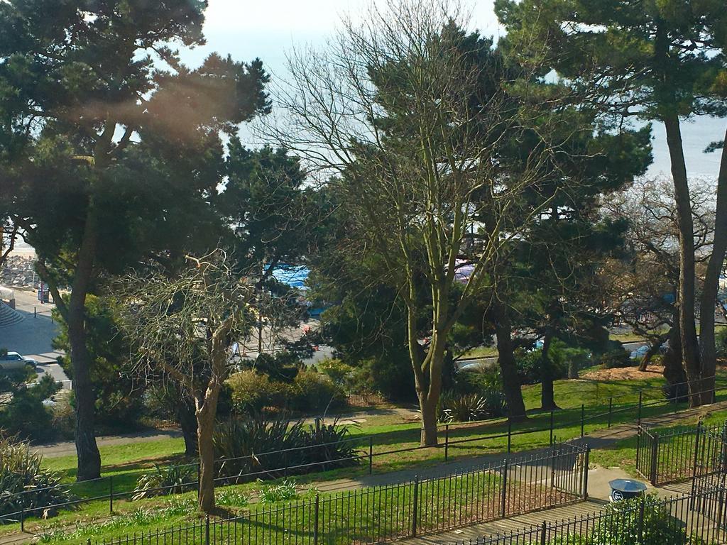 Pier View Self Catering Luxury Apartments Southend-on-Sea Buitenkant foto