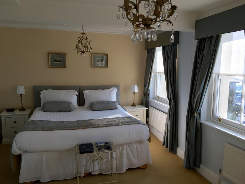 Pier View Self Catering Luxury Apartments Southend-on-Sea Buitenkant foto