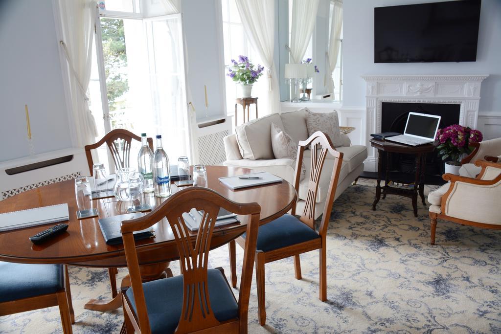 Pier View Self Catering Luxury Apartments Southend-on-Sea Buitenkant foto